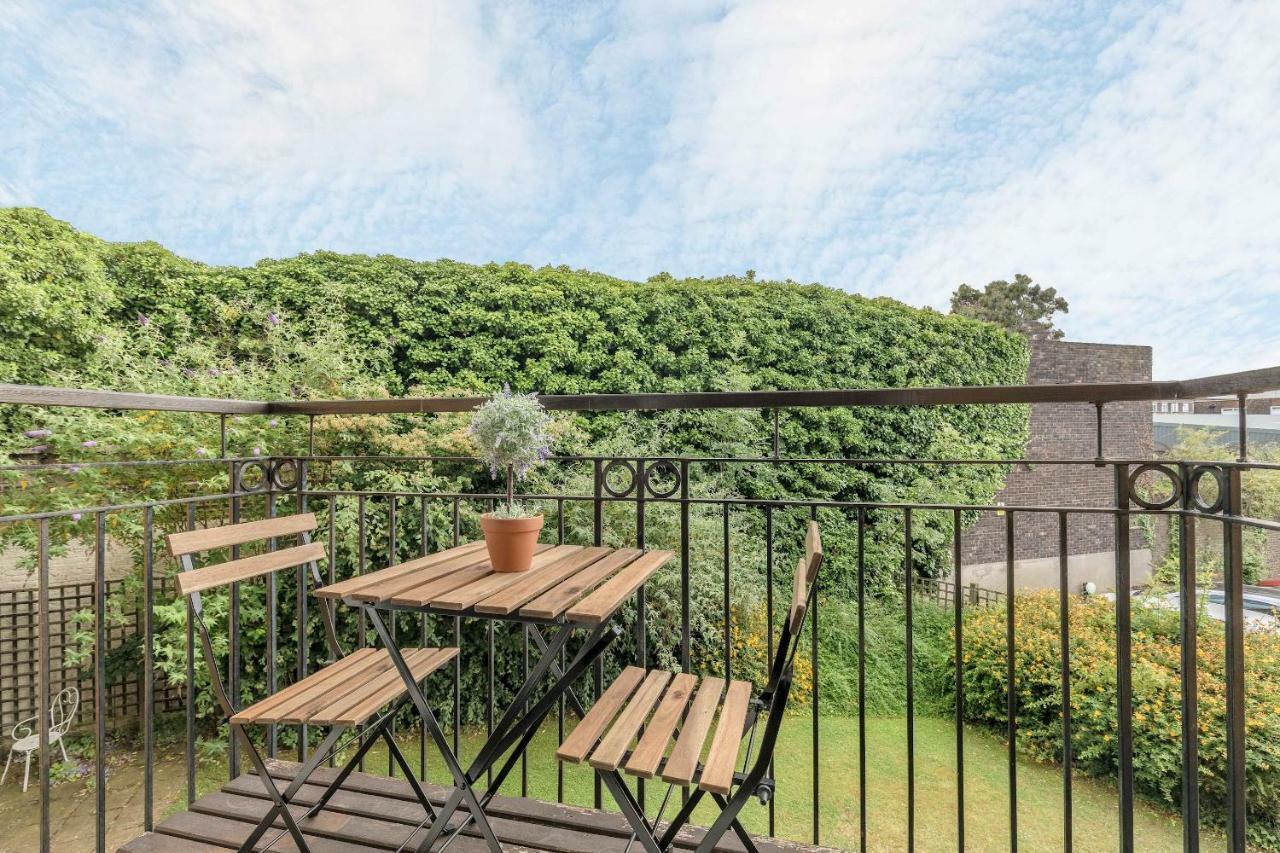 Modern Apartment Within Short Walk Of The Castle, High Street And Long Walk - Free Parking 윈저 외부 사진